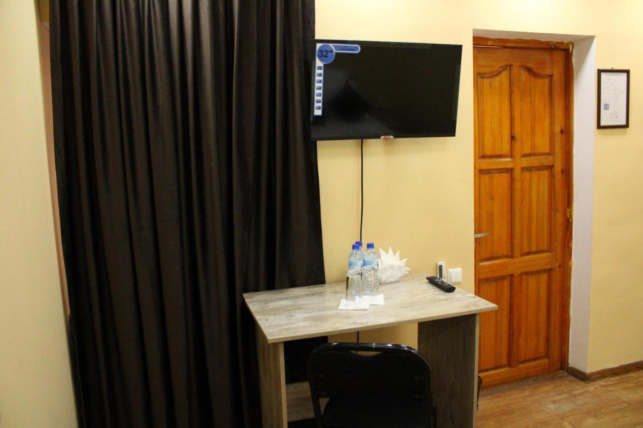 Zafaron Hotel ทาชเคนต์ ภายนอก รูปภาพ